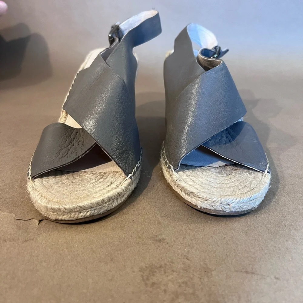 Caslon Suri Genuine Leather Grey Crisscross Slingback Espadrilles Wedges Women 9